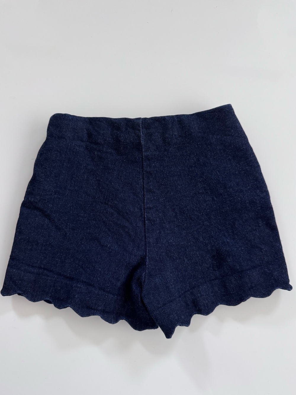 Jacadi Navy Scallop Hem Girls' Shorts with Gold Button Accents 🐚 - Picture 3 of 7